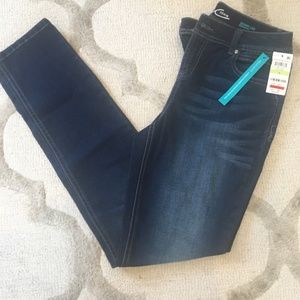 ⭐️ HP ⭐️ Inc Denim Skinny Leg NWT